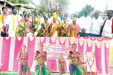 011122 Devarurga Rajyothsava