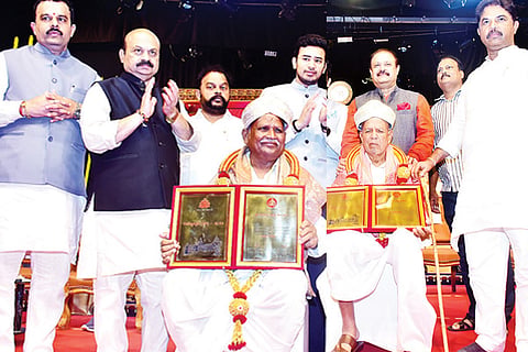 021122 Koppal Rajyotsava Award Shankarappa H, Sanna Rangappa