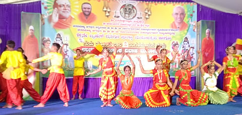 ಕೇವಲ ವಿದ್ಯಾವಂತನಾದರೆ ಸಾಲದು ವಿನಯವಂತನಾಗಬೇಕು:ಡಾ.ಎಚ್.ಎಲ್.ಮಲ್ಲೇಶ್‌ಗೌಡ