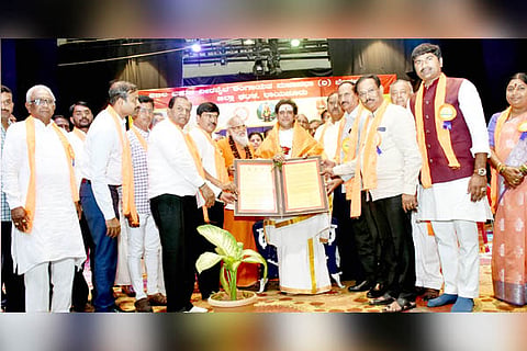 06112022 raichur siri belaku award