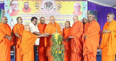 ದೇವರ ಅನುಗ್ರಹವಿಲ್ಲದೇ ಏನೂ ನಡೆಯದು : ಡಾ. ನಿರ್ಮಲಾನಂದನಾಥ ಸ್ವಾಮೀಜಿ
