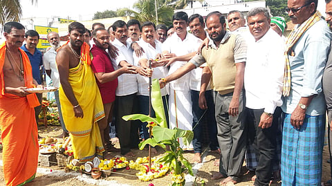 18_11_Mdy_09( Mla Ravindra)