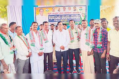 211122 Hireharalahalli Congress Join