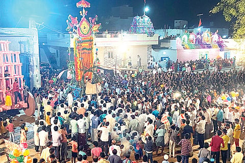 29112022 arakera sugureshwara jatre