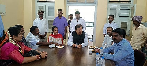 HUN-NOV-6-1(SHIVANNA VISIT)