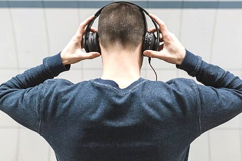 Headphone