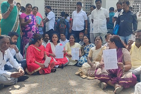 congress voter id protest