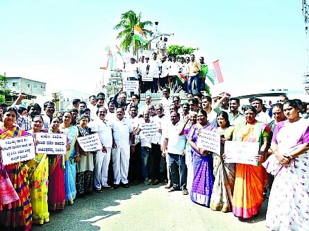 dvg-congress-nov-17-1.jpg