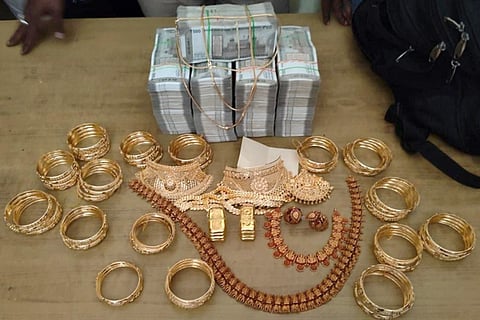 gold drunker case