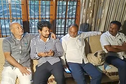 sa ra mahesh visit gubbi srinivas home