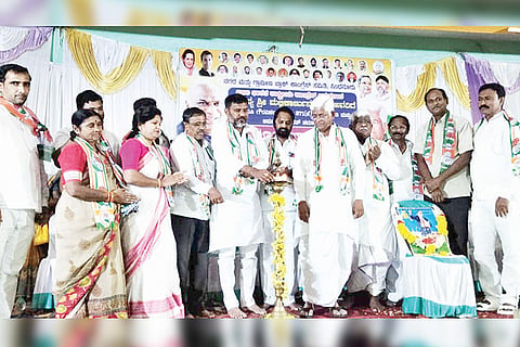 061222 Congress Pre-congratulatory meeting at Sindhanur