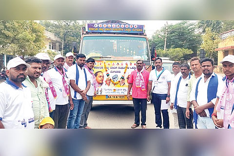 11122022 gangavathi madiga comunity protest