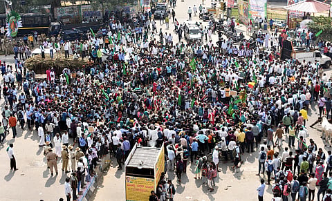 19_12_Mdy_02(Mandya Bund)