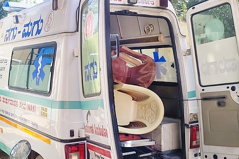 22 Nela Ph 3 Ambulence