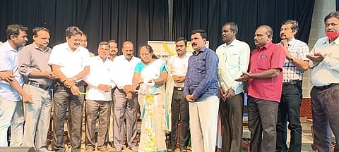 22HDK1