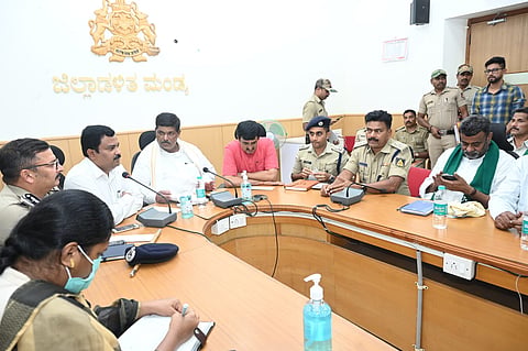 29_12_Mdy_07(Minister Meeting)
