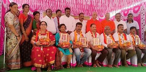 30_11_Mdy_02(Kothathi Kannada Rajyothsava)