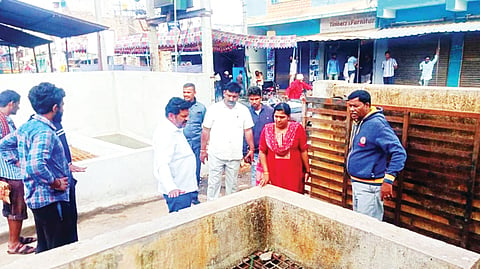 HUN-DEC-4-1(MLA VISIT TO WARDS)
