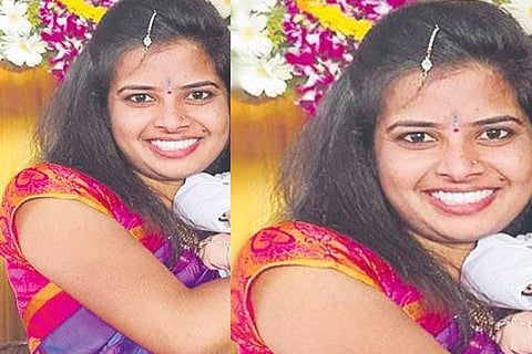 Hyd Woman