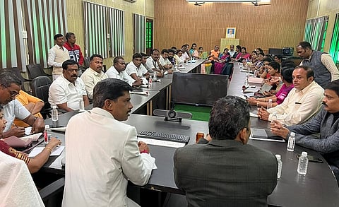 Mysore City Corporation team visited Varanasi