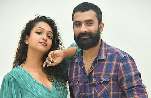 Naanu Adu Mattu Saroja