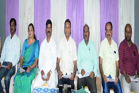PRESS MEET-t
