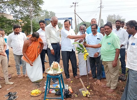 ಹಲವು ಅಭಿವದ್ದಿ ಕಾಮಗಾರಿಗೆ ಶಂಕುಸ್ಥಾಪನೆ.