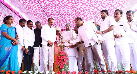 Siddaramaiah visited Varuna constituency on Thursday