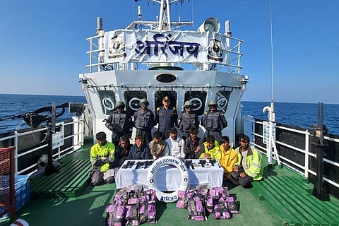 drugs smugglers arrested