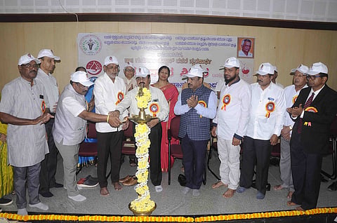 ಬದುಕನ್ನು ಸದಕಾಲ ಹಸನಾಗಿ ಇಟ್ಟುಕೊಳ್ಳಬೇಕಾದರೆ ಸಮಾಜಕ್ಕೆ ಸೇವೆ ಮಾಡಬೇಕು:ಕಾಂತರಾಜು