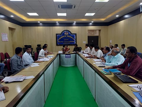 ಐದಳ್ಳಕಾವಲು ಗ್ರಾಮದಲ್ಲಿ ಎತ್ತಿನಹೊಳೆ ಯೋಜನೆ ಕಾಮಗಾರಿ ಗೊಂದಲ ಶೀಘ್ರ ಇತ್ಯರ್ಥ!?..