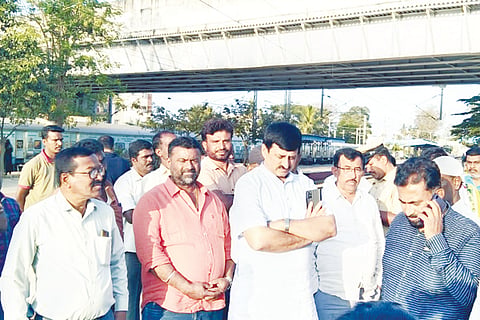 23 cpt elekeri bridge visit cpy 2
