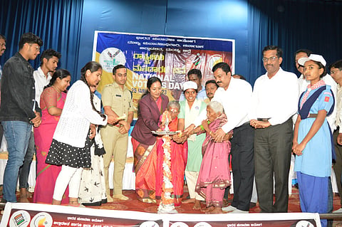 25_01_Mdy_04(Voters Day)
