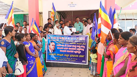 ವಿವಿಧ ಬೇಡಿಕೆಗಳನ್ನು ಈಡೇರಿಸುವಂತೆ ಒತ್ತಾಯಿಸಿ ಧರಣಿ.