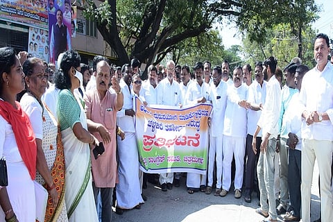 CONGRESS PROTEST (1)-03