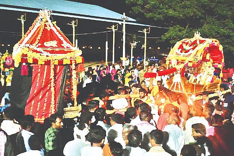 Hosadurga, Kellodu, Siddeshwara, Revanasiddeshwara Swami, Kudubheti,