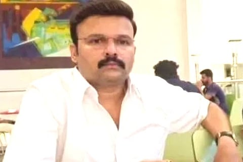 Santro Ravi