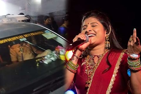 Singer mangli
