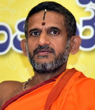 Vishwaprasanna-Theertha-Swami-1582219421