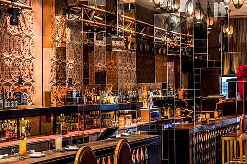 bar
