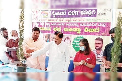 110223 Kudligi Child Health Checkup Camp