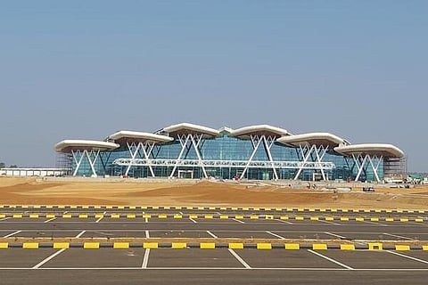 16 smg airport