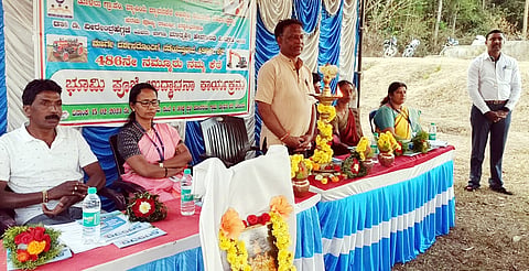 ನಮ್ಮ ಊರಿಗೊಂದು ಕರೆ ಅದೇ ನಮ್ಮೂರ ಕೆರೆ