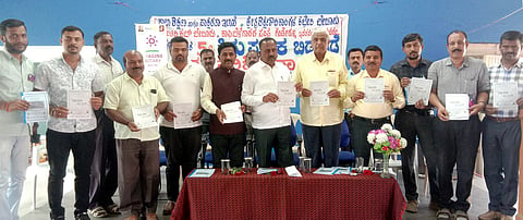 ಶಿಕ್ಷಕರು ವಿದ್ಯಾರ್ಥಿಗಳ ಭವಿಷ್ಯ ರೂಪಿಸುವುದಕ್ಕೆ ಮುಂದಾಗಬೇಕು: ಕೆ ಎಸ್ ಲಿಂಗೇಶ್