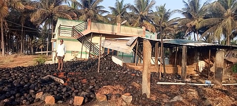 ಆಕಸ್ಮಿಕ ಬೆಂಕಿಗೆ ಕೊಬ್ಬರಿ ಶೆಡ್ ಭಸ್ಮ