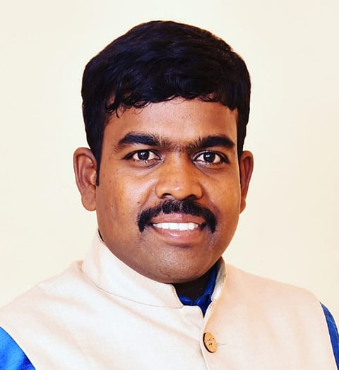 20 KAMPLI 01.(MOHANKUMAR DANAPPA)
