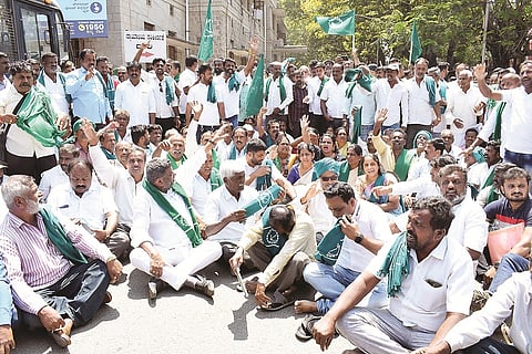 23_02_Mdy_03(Raytha Protest)