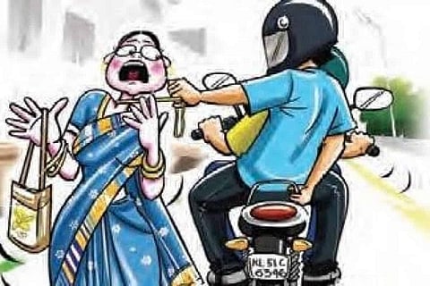 Chain snatching Photo