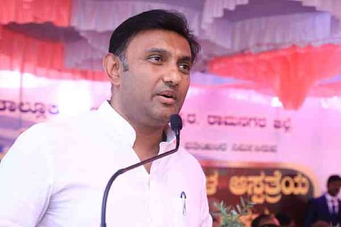 Dr Sudhakar K