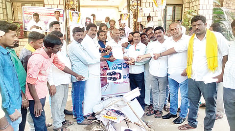 HPT CONGRESS PROTEST